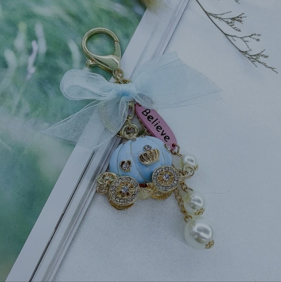 Keychain - Picture 4 of 4